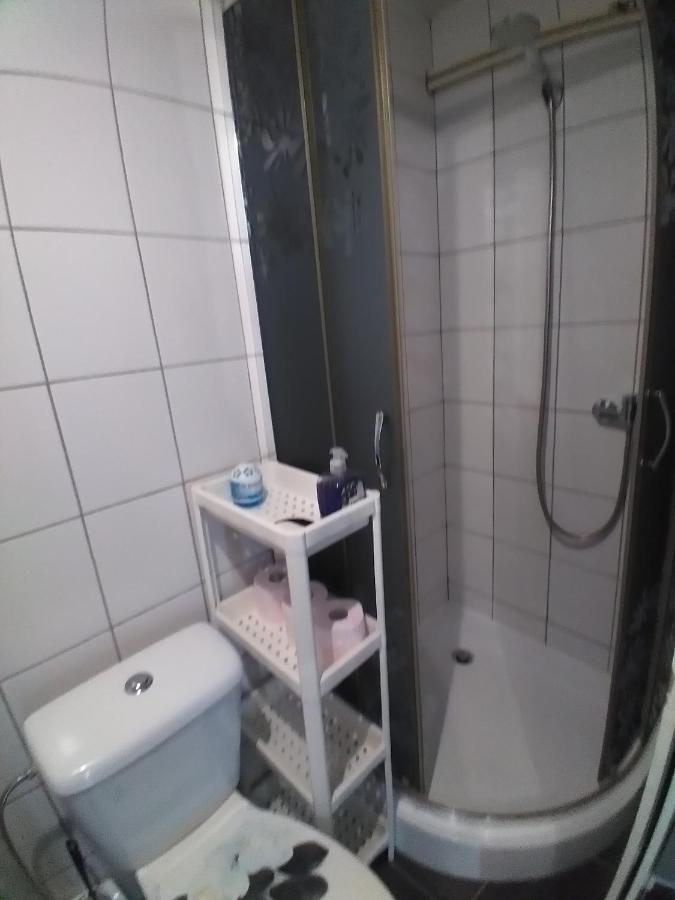 Pokoje Goscinne U Oksany Łagów エクステリア 写真