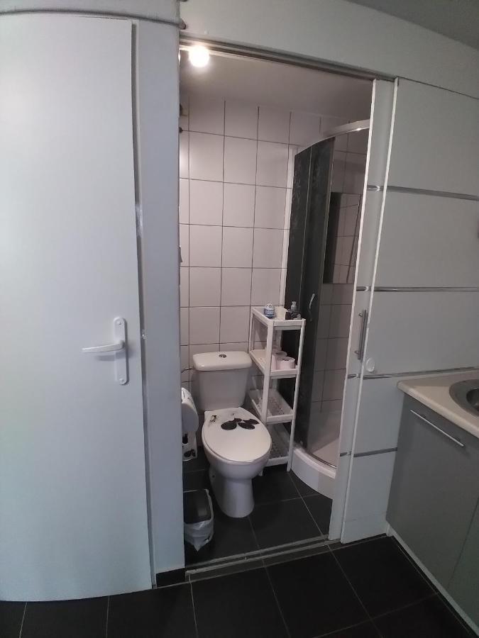 Pokoje Goscinne U Oksany Łagów エクステリア 写真